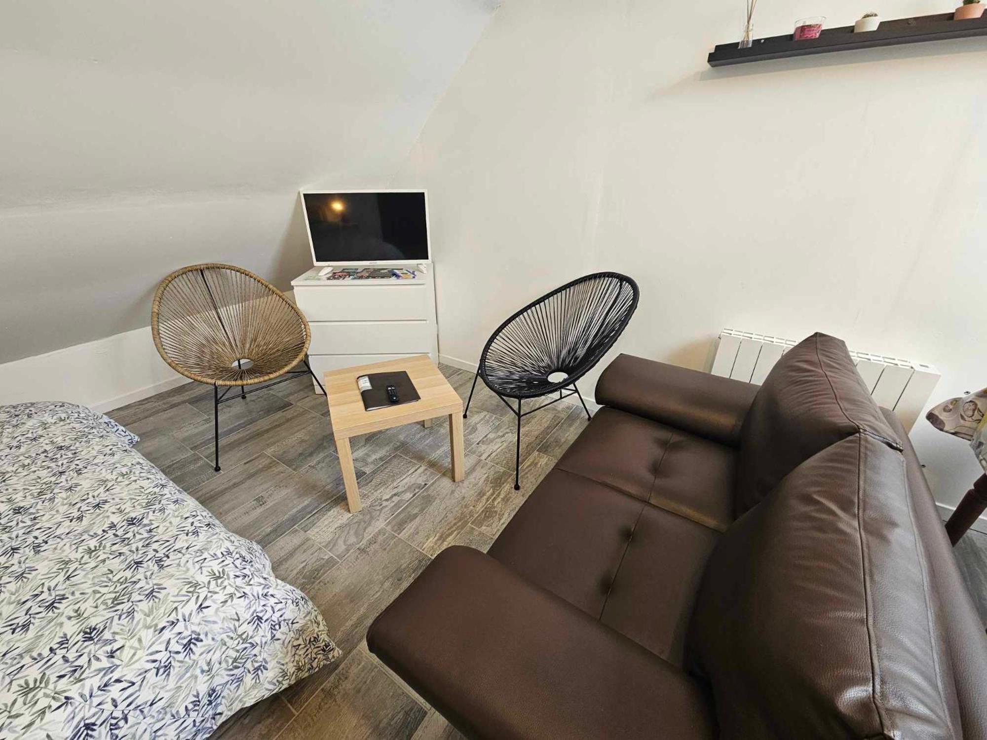 Studios Du Cedre Cuvilly Exteriör bild